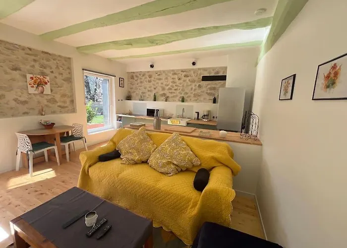 La Bastide Aux Iris - Les Capucines
